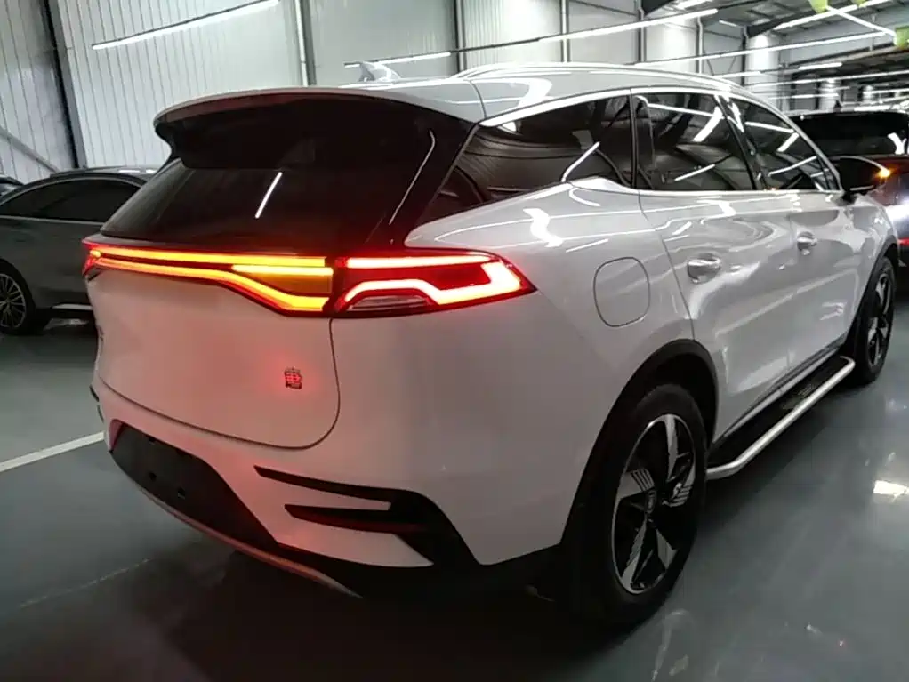 BYD Tang New Energy — фото 6