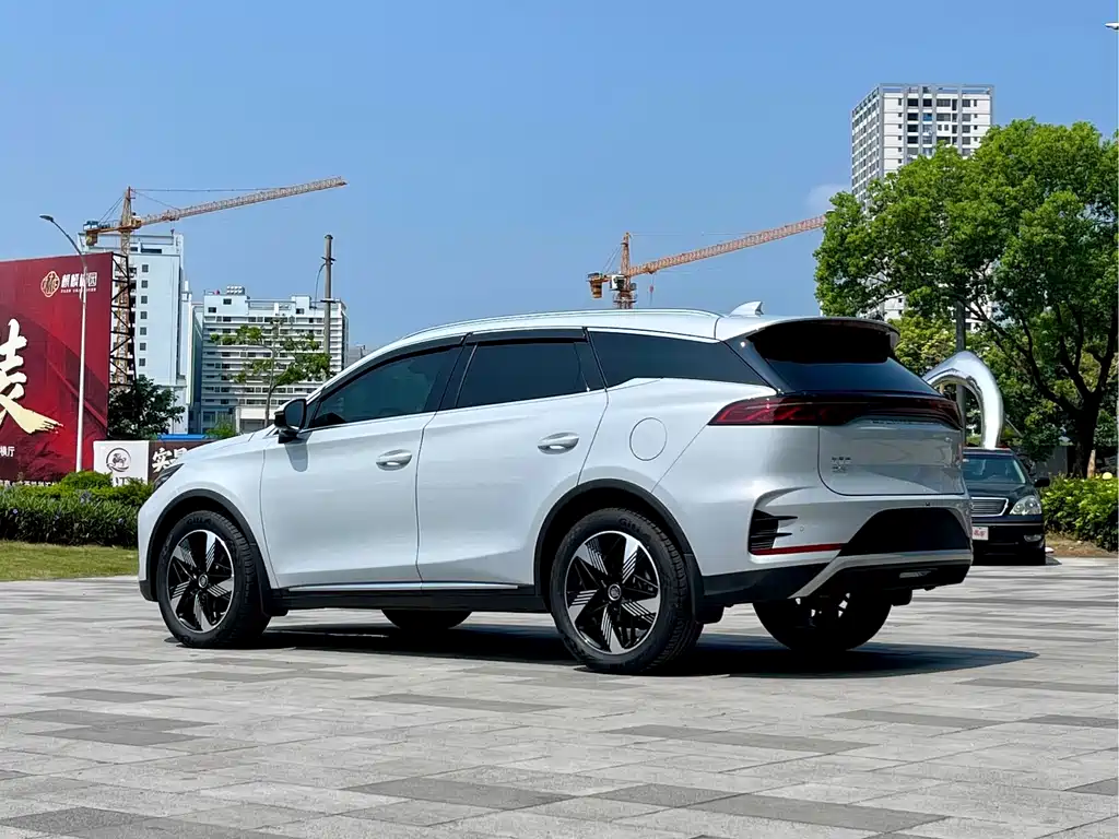 BYD Tang New Energy — фото 5
