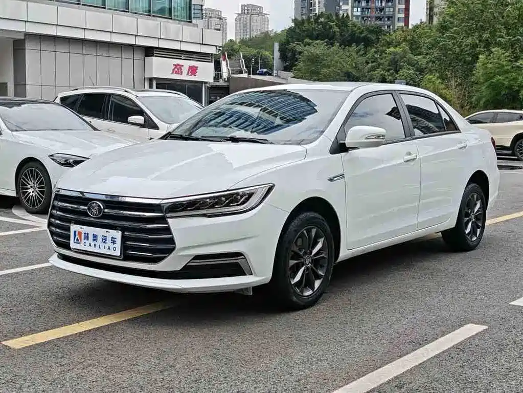 BYD Qin — фото 3