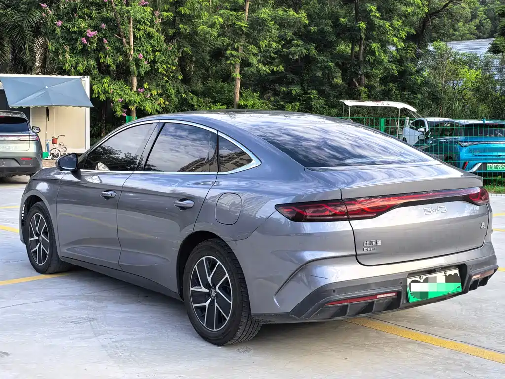 BYD Qin L — фото 7