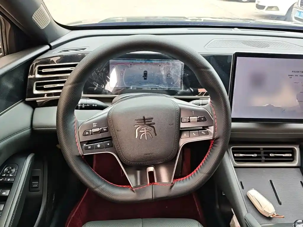 BYD Qin L — фото 11