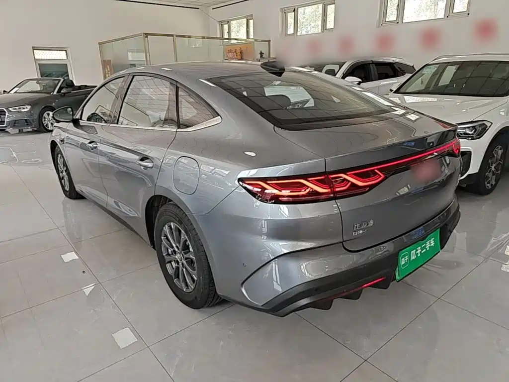 BYD Qin L — фото 5