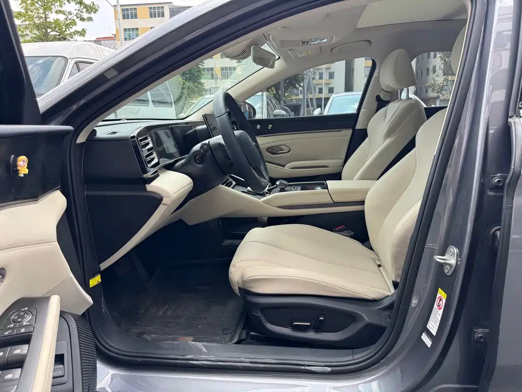 BYD Qin L — фото 5