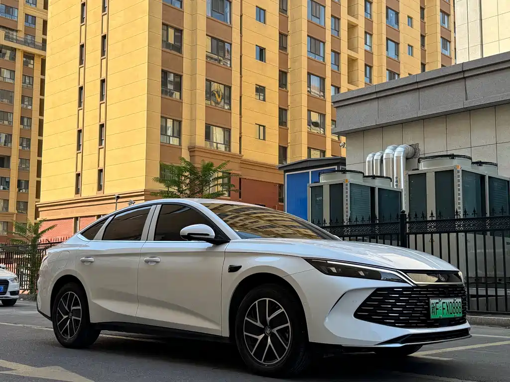 BYD Qin L — фото 3