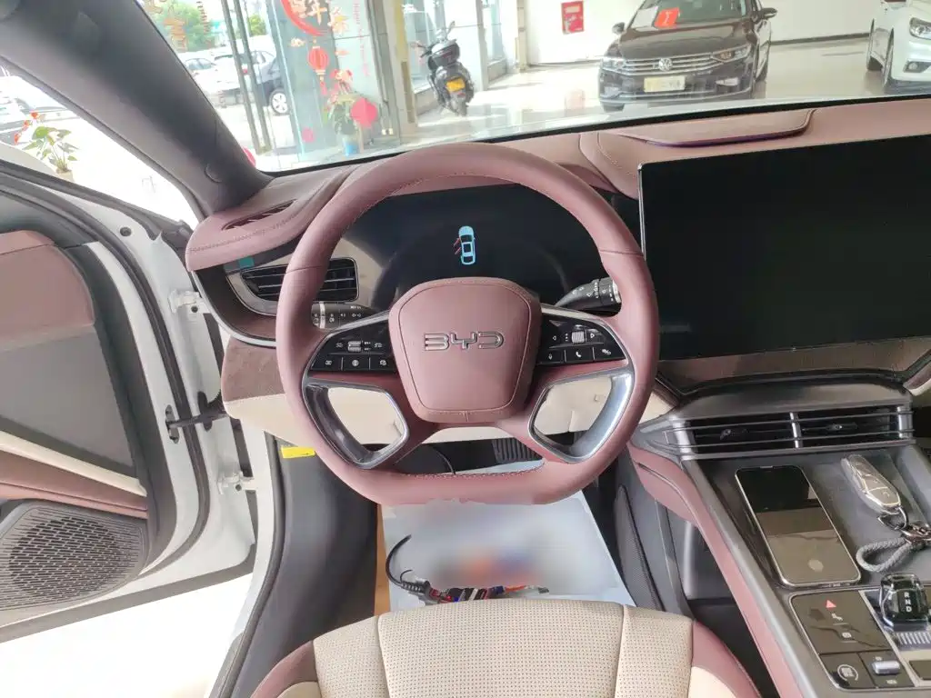 BYD Seal — фото 11