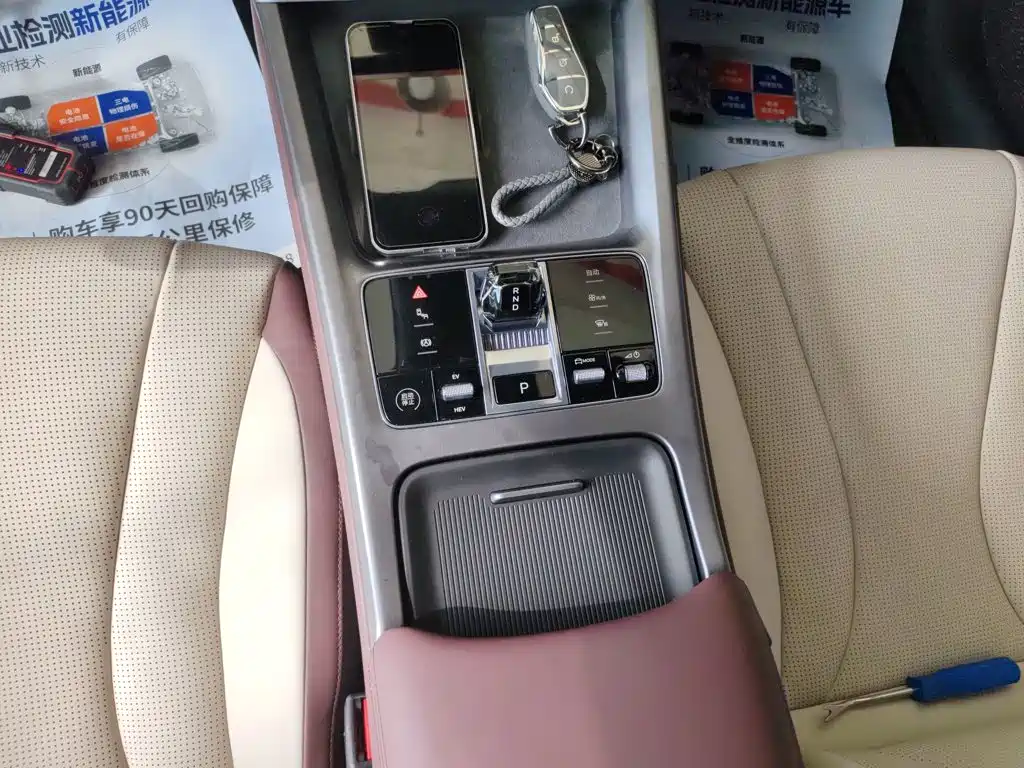 BYD Seal — фото 14
