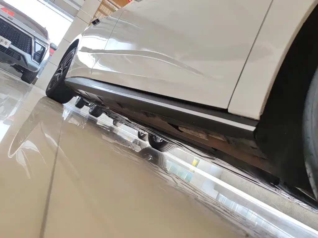BYD Seal — фото 21