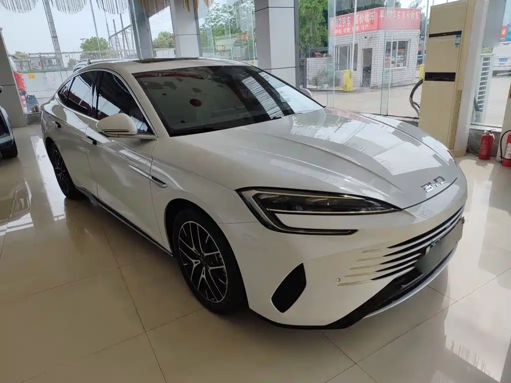 BYD Seal — фото 4