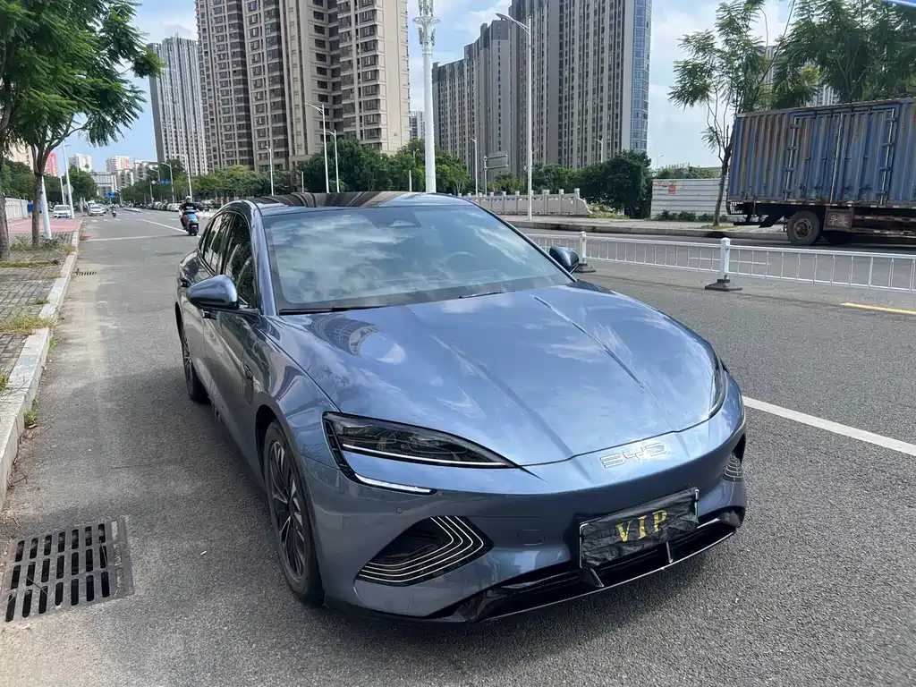 BYD Seal — фото 3