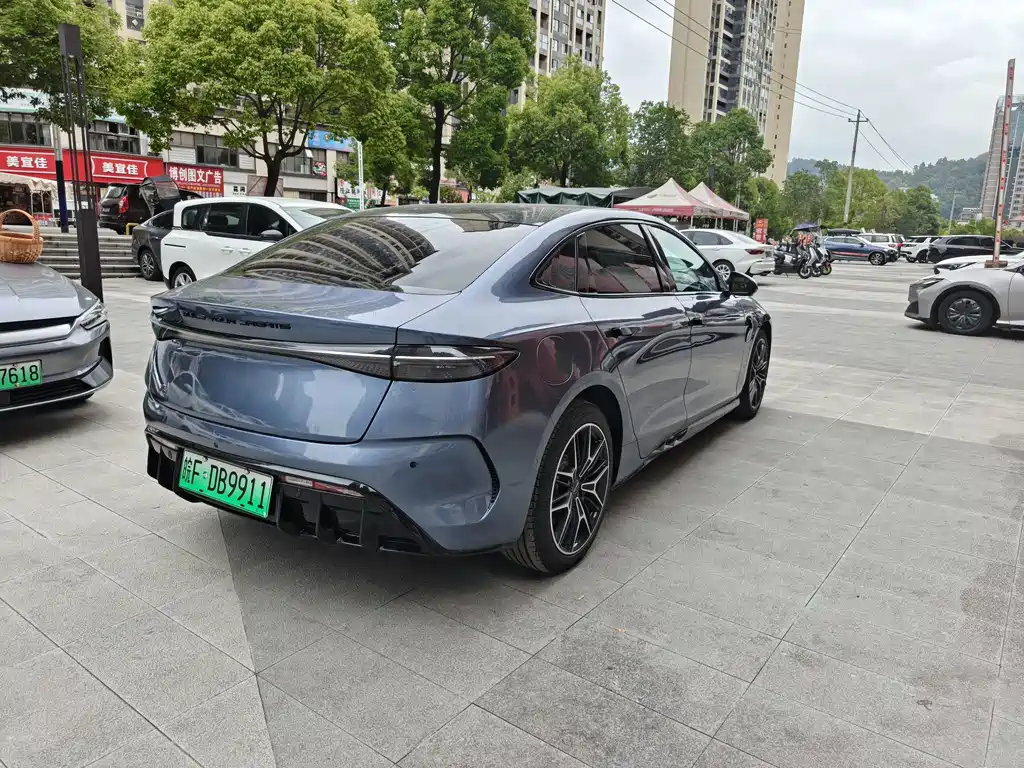 BYD Seal — фото 6