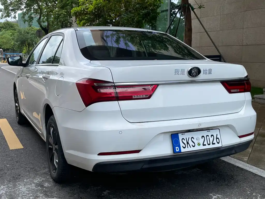 BYD Qin — фото 4