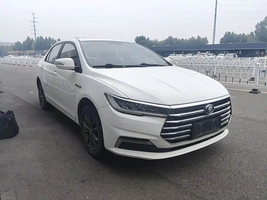BYD Qin — фото 4