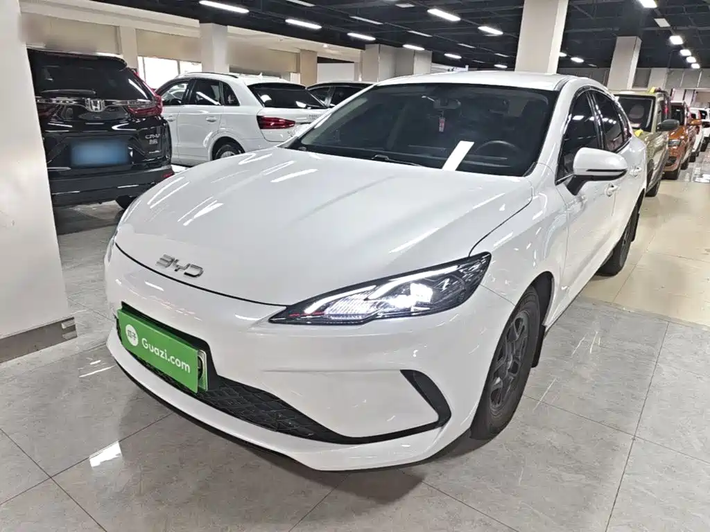 BYD Seal 05 DM-i — фото 2