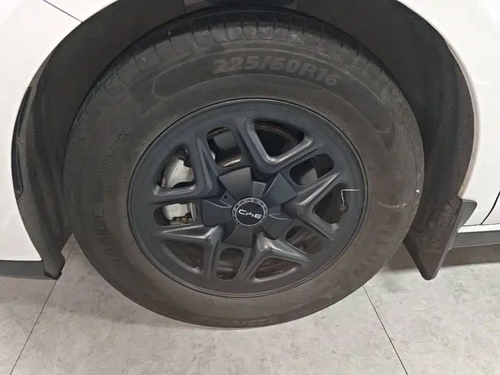 BYD Seal 05 DM-i — фото 23