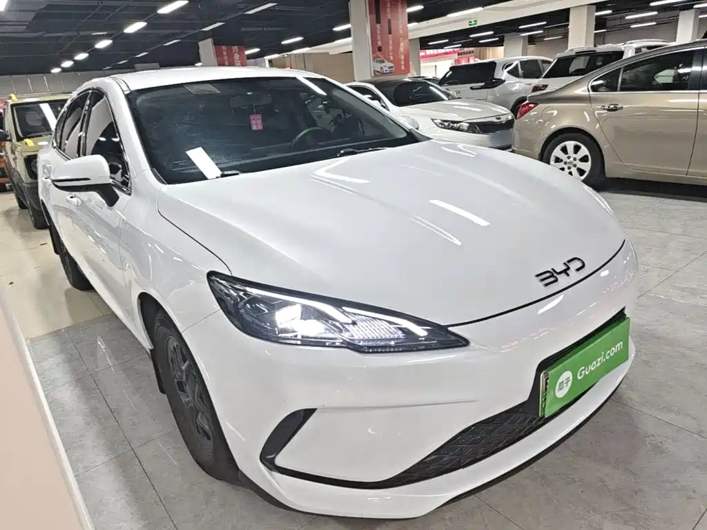 BYD Seal 05 DM-i — фото 4