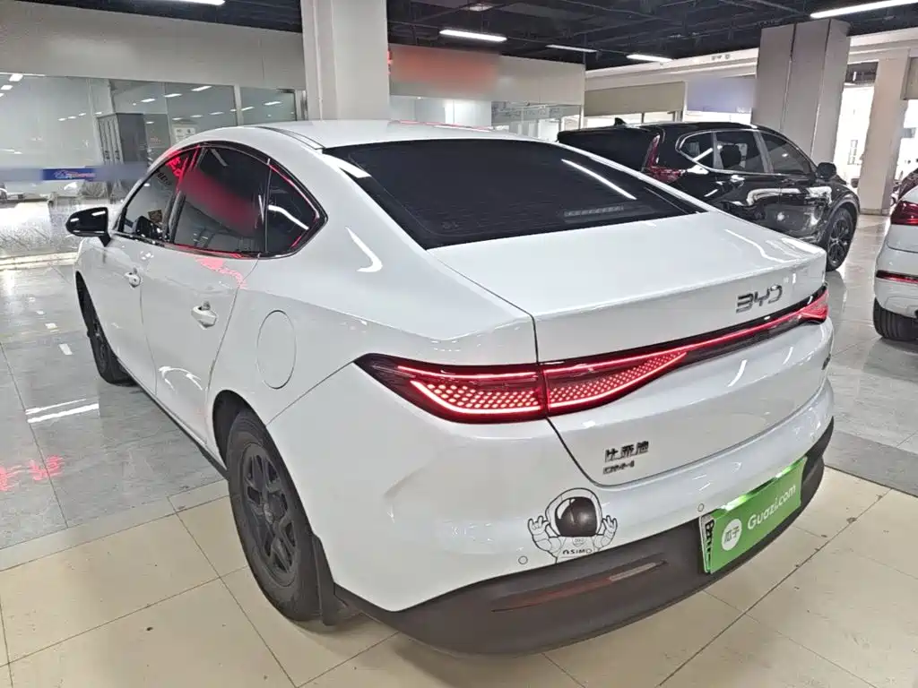 BYD Seal 05 DM-i — фото 5