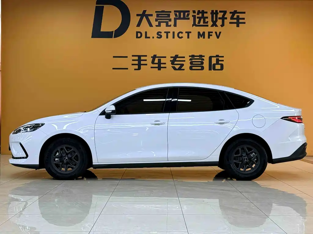 BYD Seal 05 DM-i — фото 3