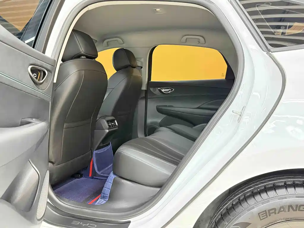 BYD Seal 05 DM-i — фото 4