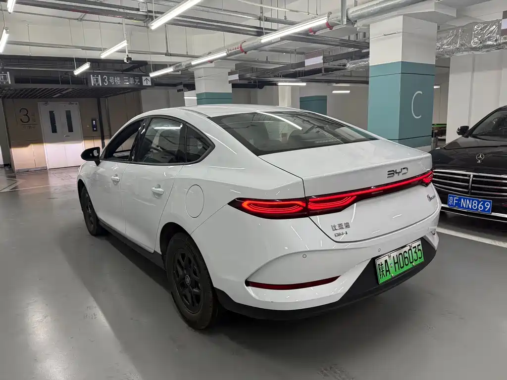 BYD Qin PLUS — фото 7