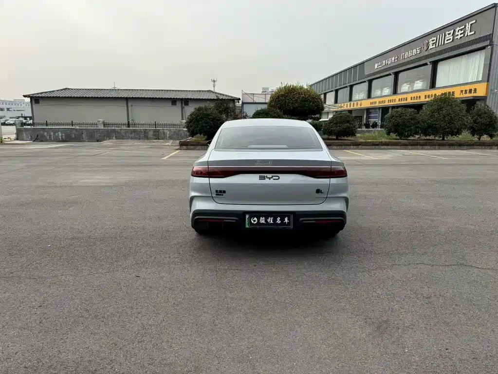 BYD Qin L — фото 3
