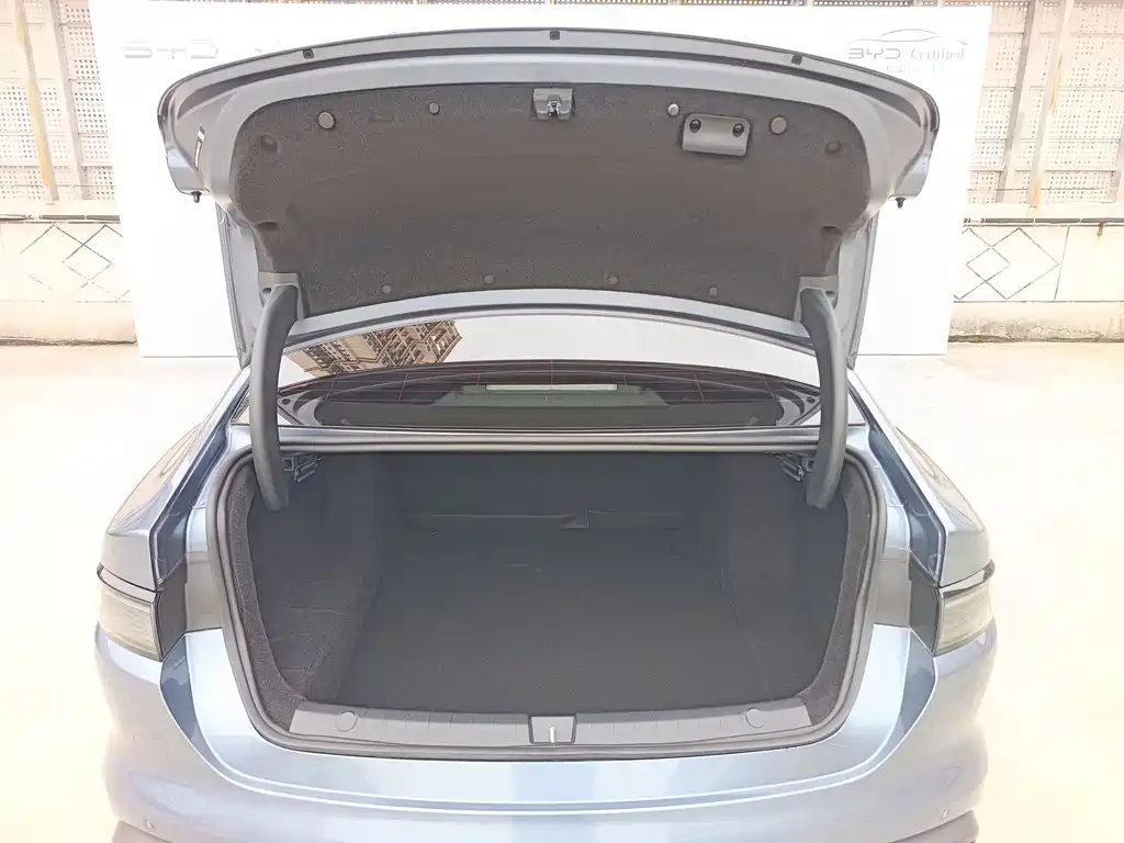 BYD Seal 05 DM-i — фото 17