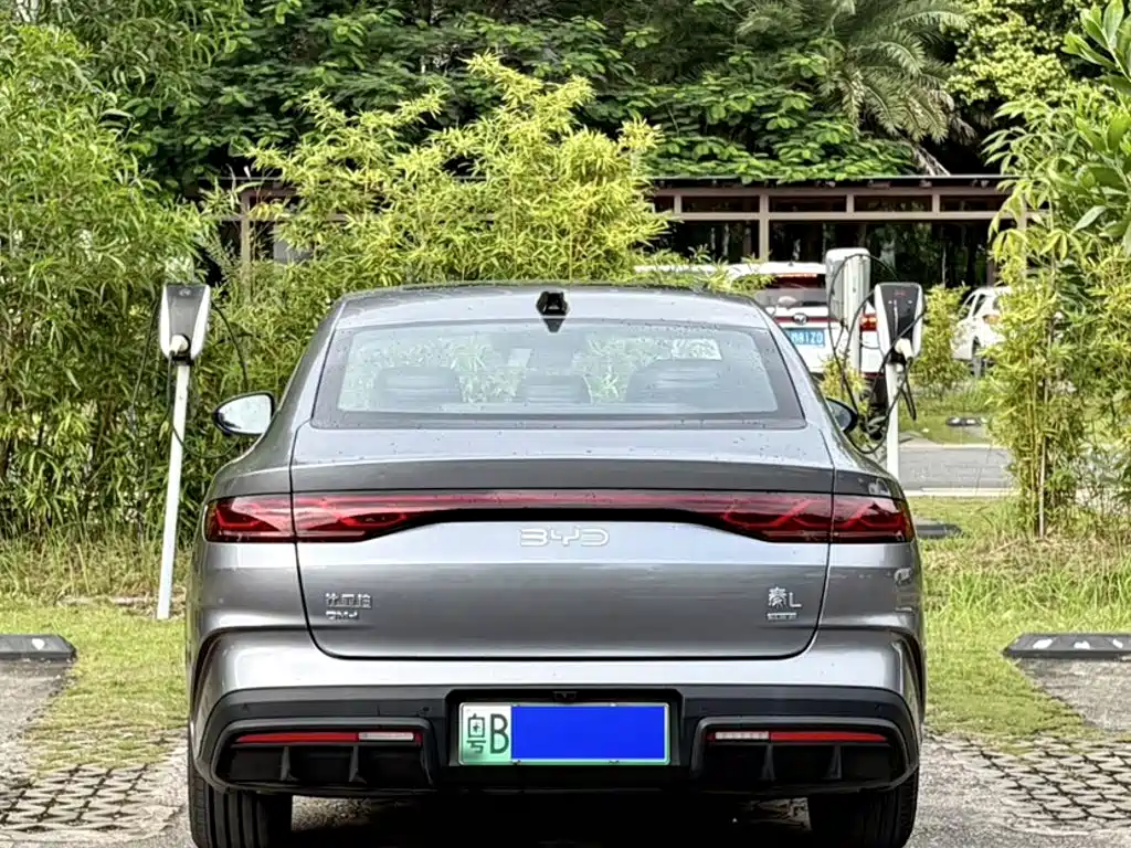 BYD Qin L — фото 14