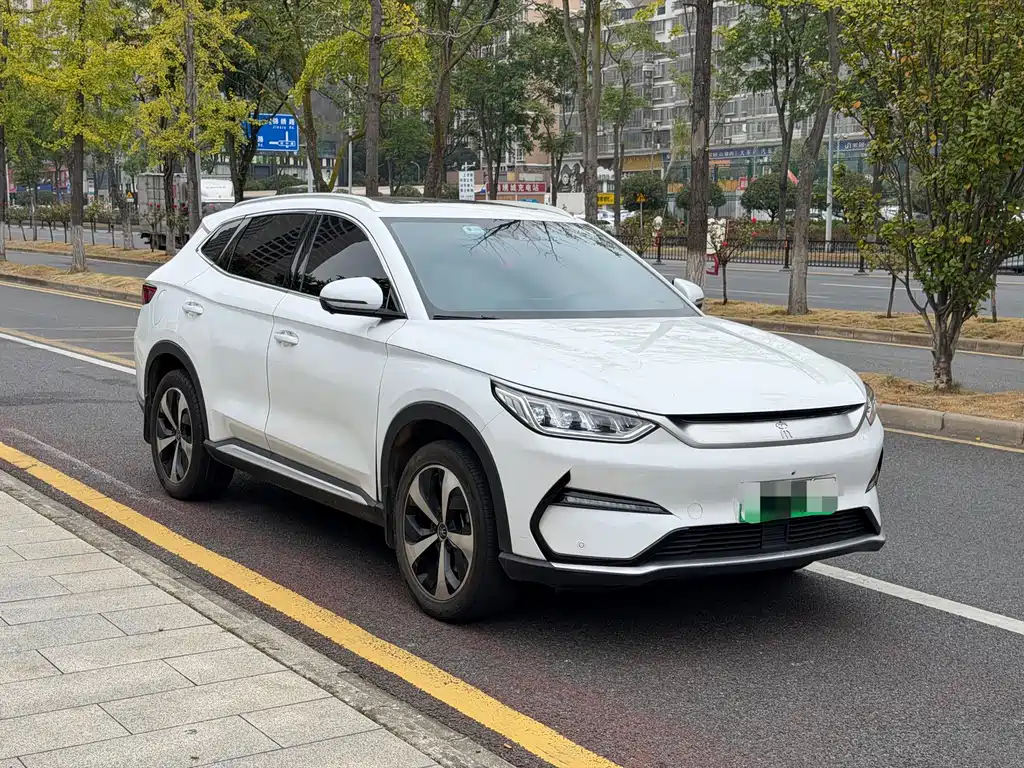 BYD PLUS New Energy — фото 3