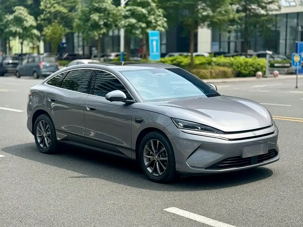BYD Qin L — фото 4