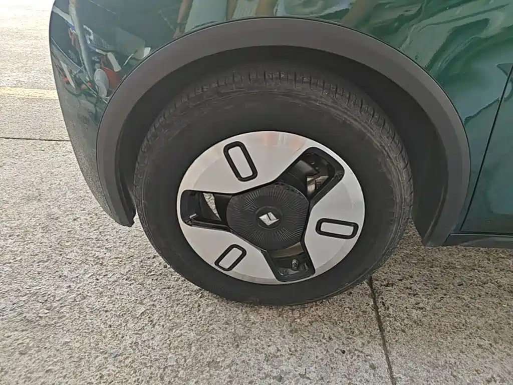 Baojun KiWi EV — фото 23