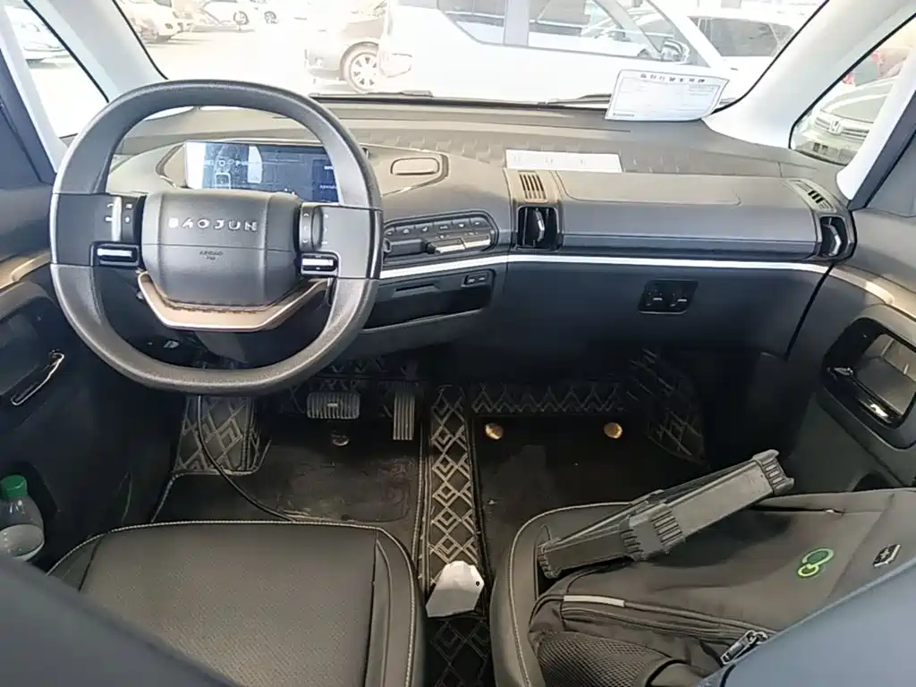 Baojun KiWi EV — фото 10