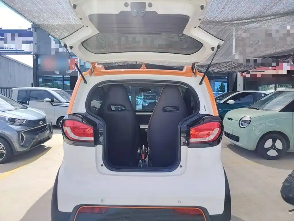 Baojun E100 — фото 15