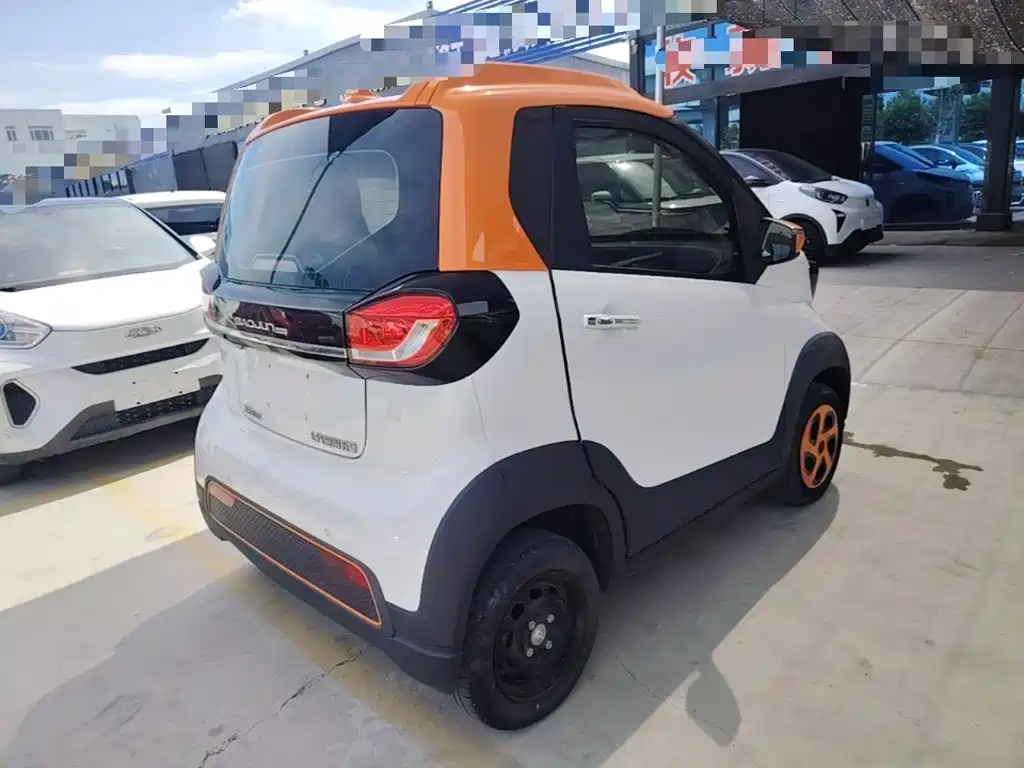 Baojun E100 — фото 5