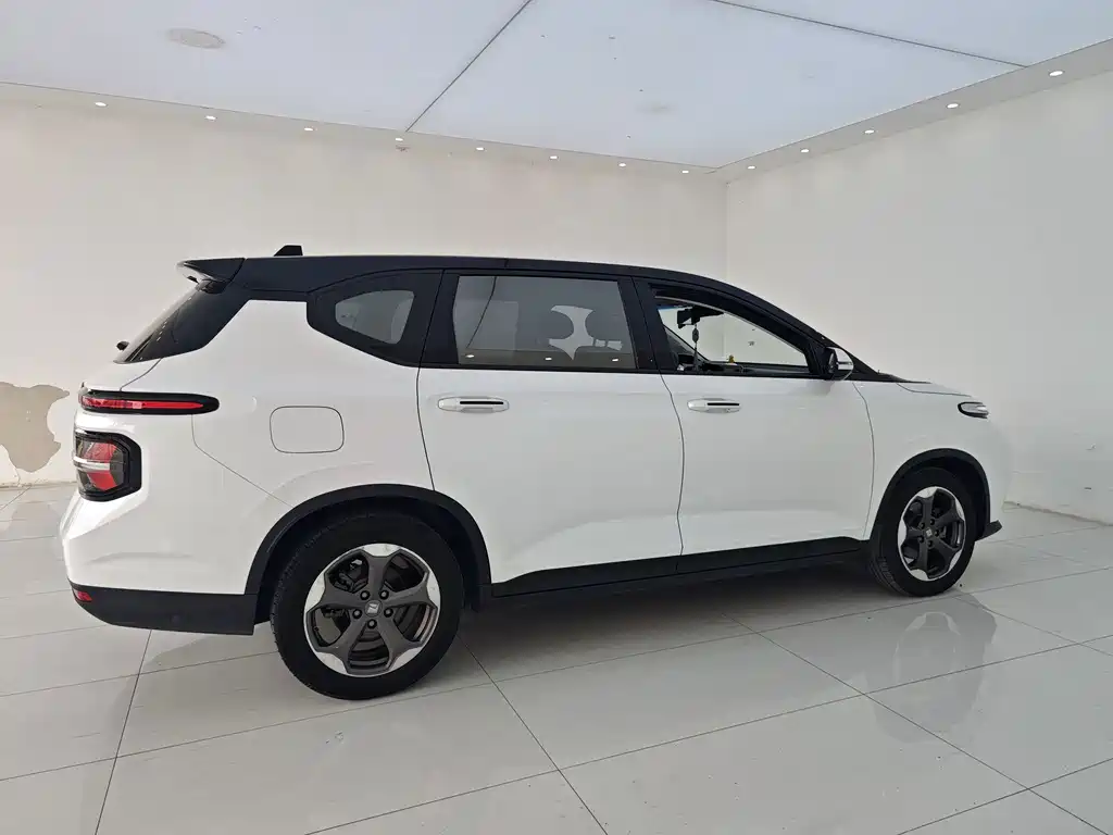 Baojun RM-5 — фото 17