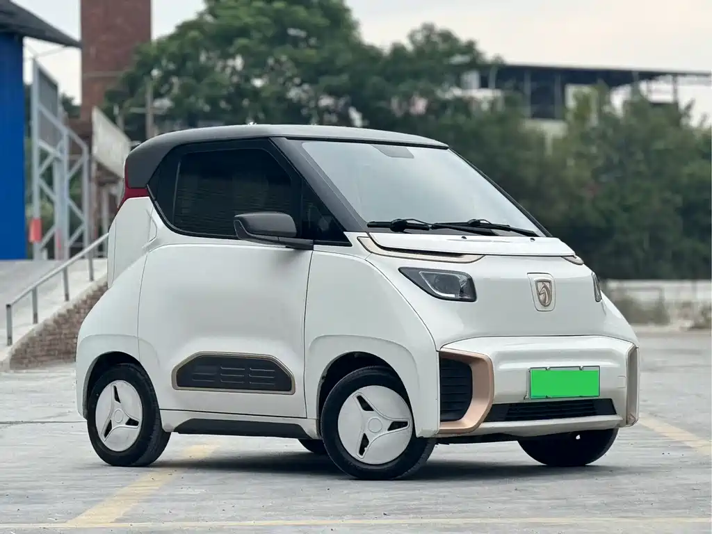 Baojun E200 — фото 3