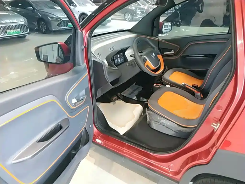 Baojun E100 — фото 15