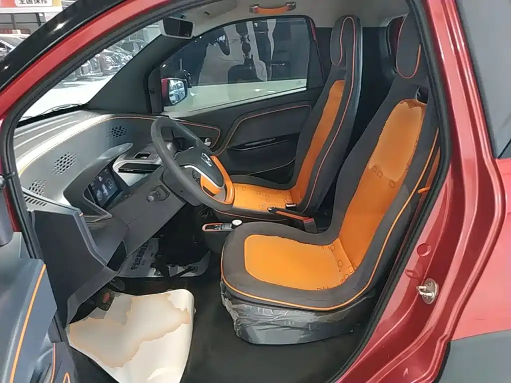 Baojun E100 — фото 17