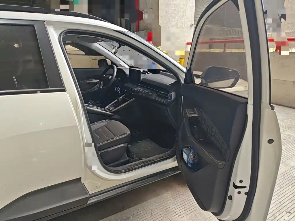 Baojun RS-3 — фото 19