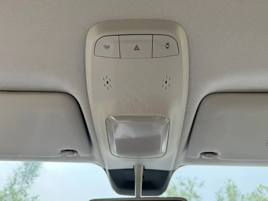 Baojun KiWi EV — фото 25