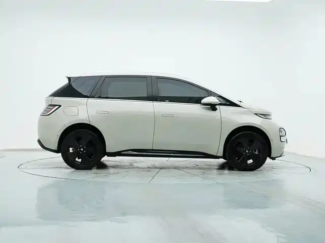 Baojun Yunduo — фото 9