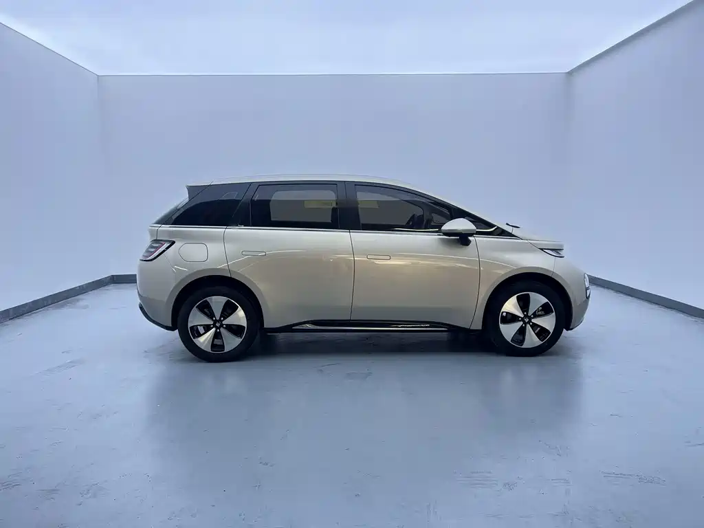 Baojun Yunduo — фото 3