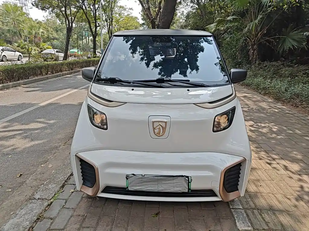 Baojun E200 — фото 3