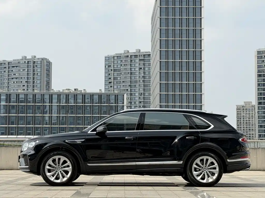 Bentley Bentayga — фото 3