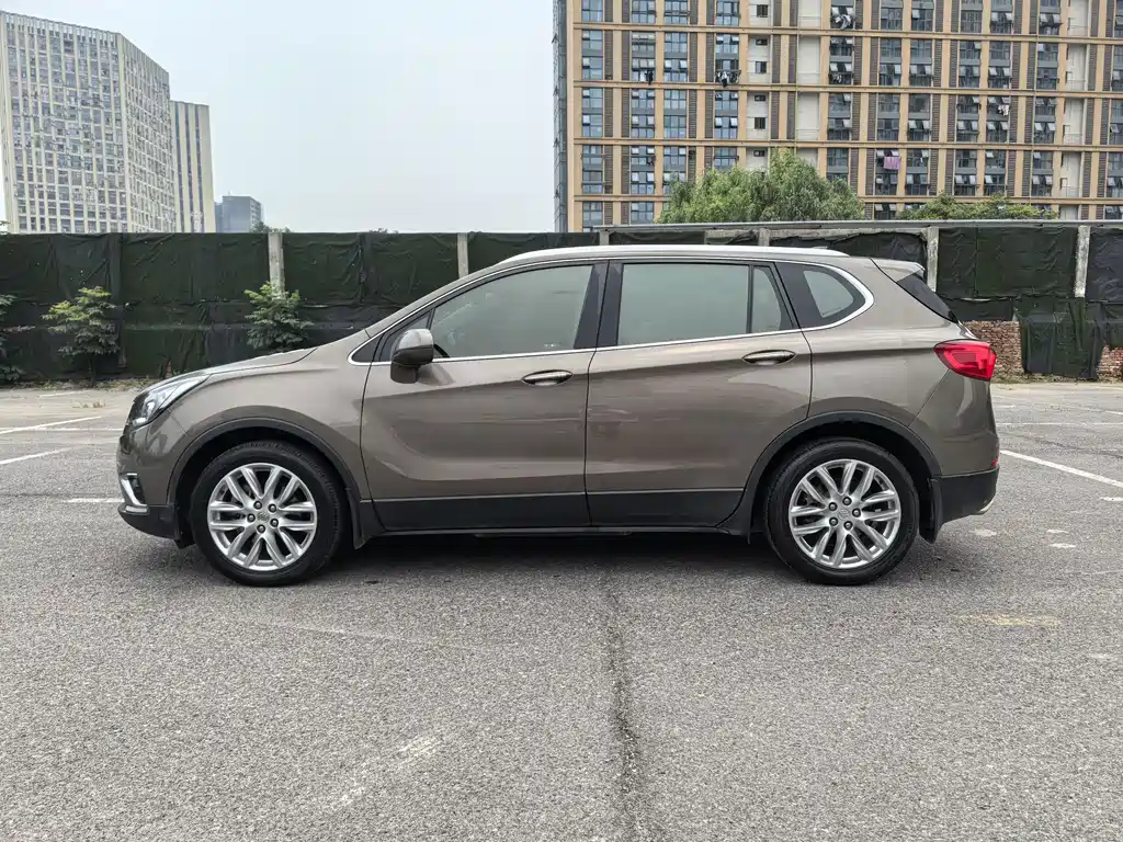 Buick Envision Plus — фото 3
