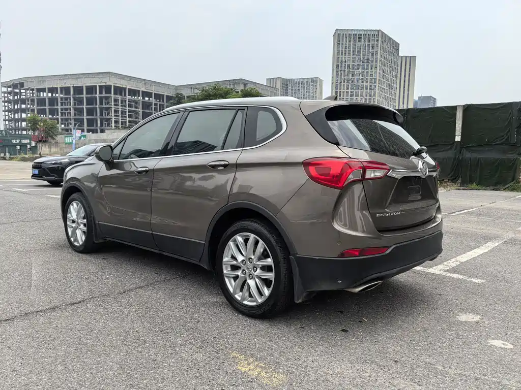 Buick Envision Plus — фото 4
