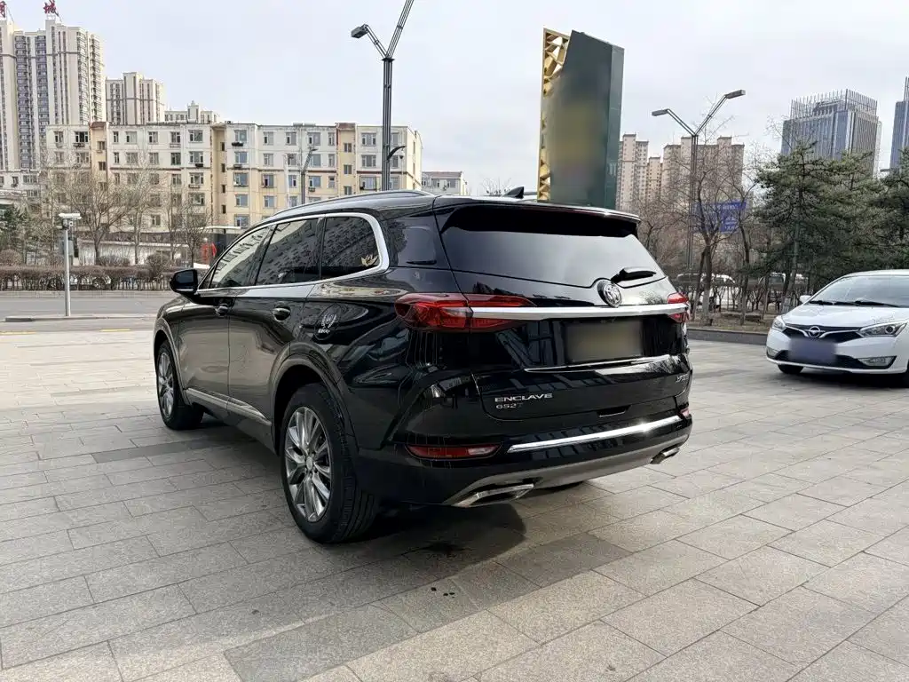 Buick Enclave — фото 8