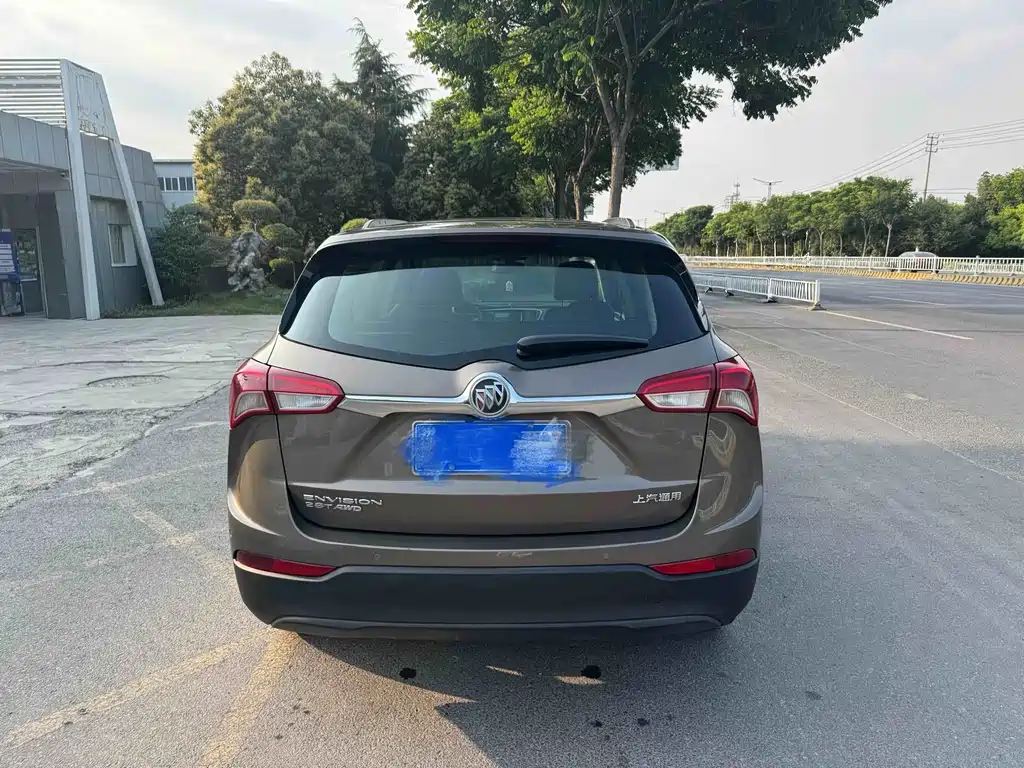 Buick Envision Plus — фото 4