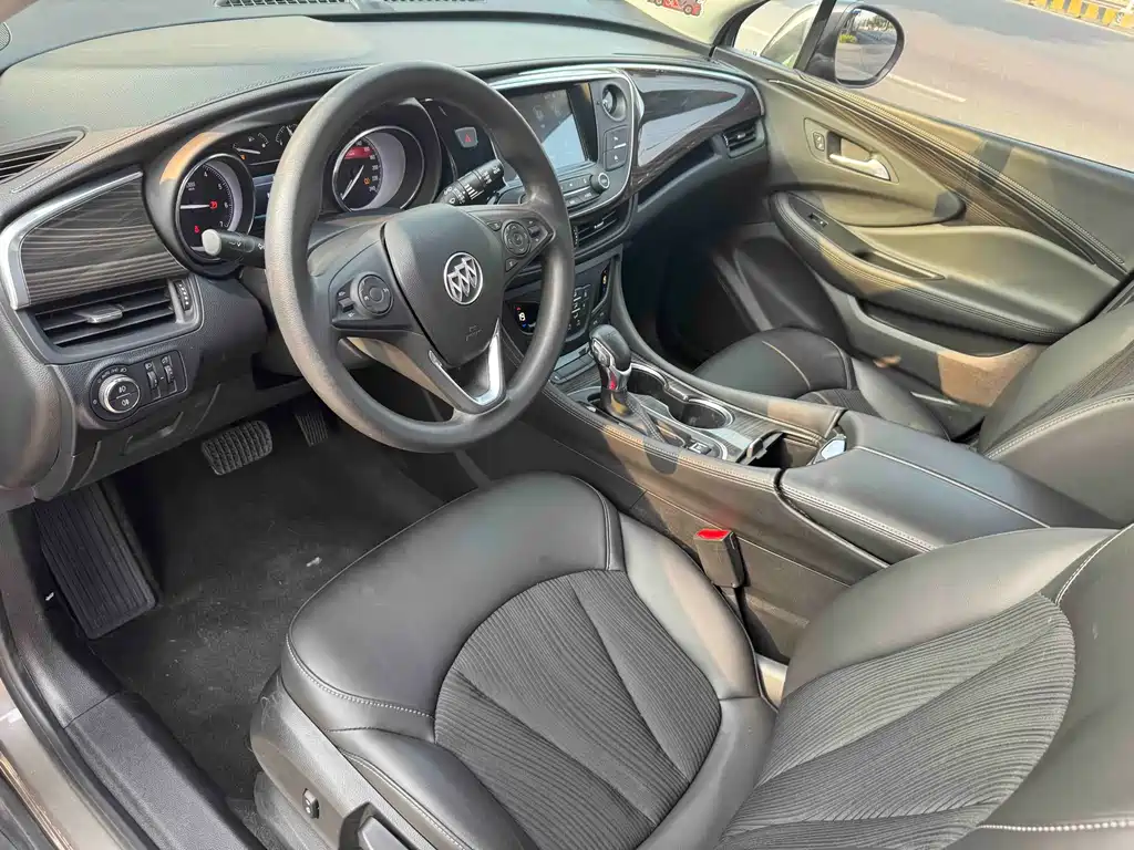 Buick Envision Plus — фото 10