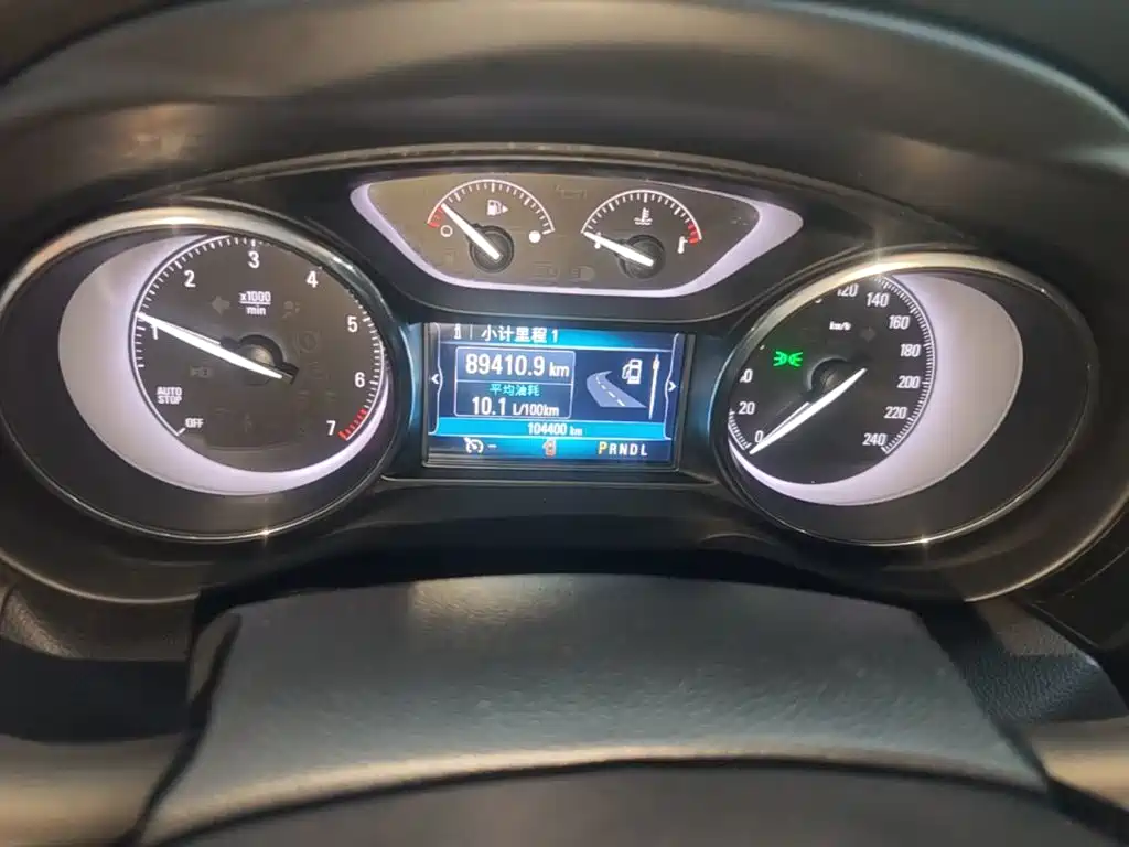 Buick Envision Plus — фото 8
