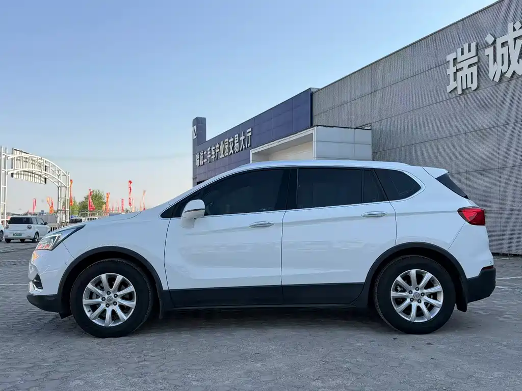 Buick Envision Plus — фото 3