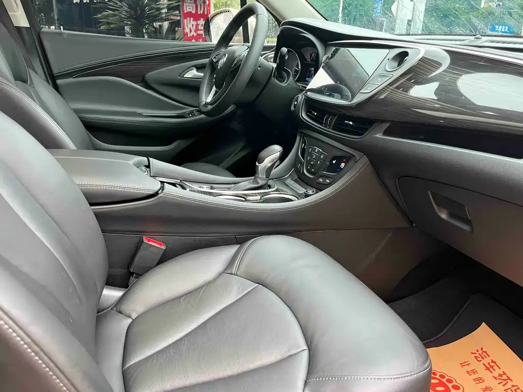 Buick Envision Plus — фото 11